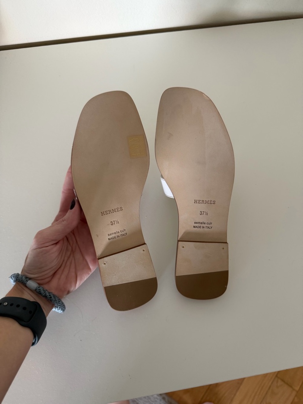 NIB Hermes Oran White Sandals Size 37.5 - Picture 5 of 5